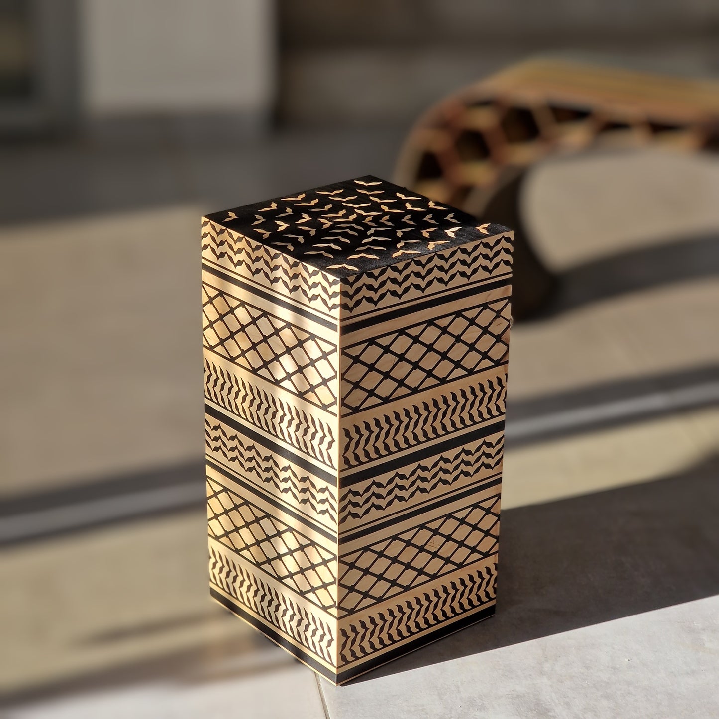 Alkuffiyeh side table